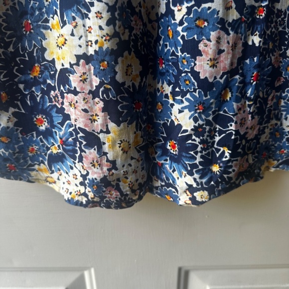 Women's Loft short sleeve multicolored flower print Top. Size XSP.. - Picture 10 of 13